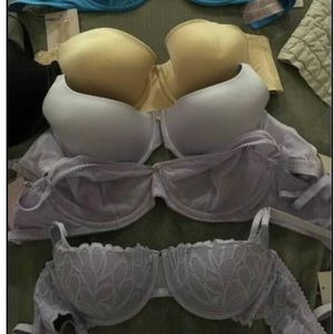 Savage X bra Size 32 DDD fit more like a 32 C